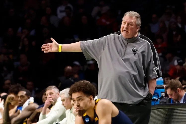 Family Says Hall Of Fame Basketball Coach Bob Huggins Has A 'Progressive Cognitive Condition'